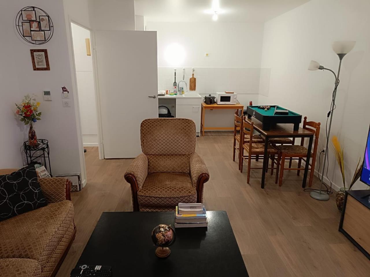 Bel Appartement Disponible Conflans-Sainte-Honorine Exterior photo